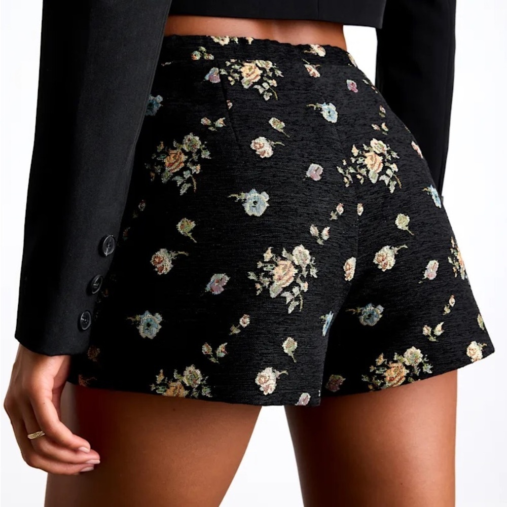 Black Floral Jacquard High-Rise Micro Shorts - Picture 4 of 4